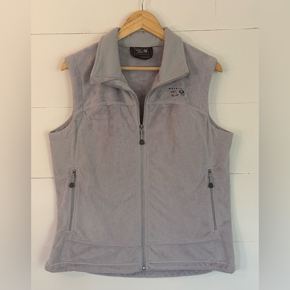 Mountain Hardwear Women's Light Gray Vest